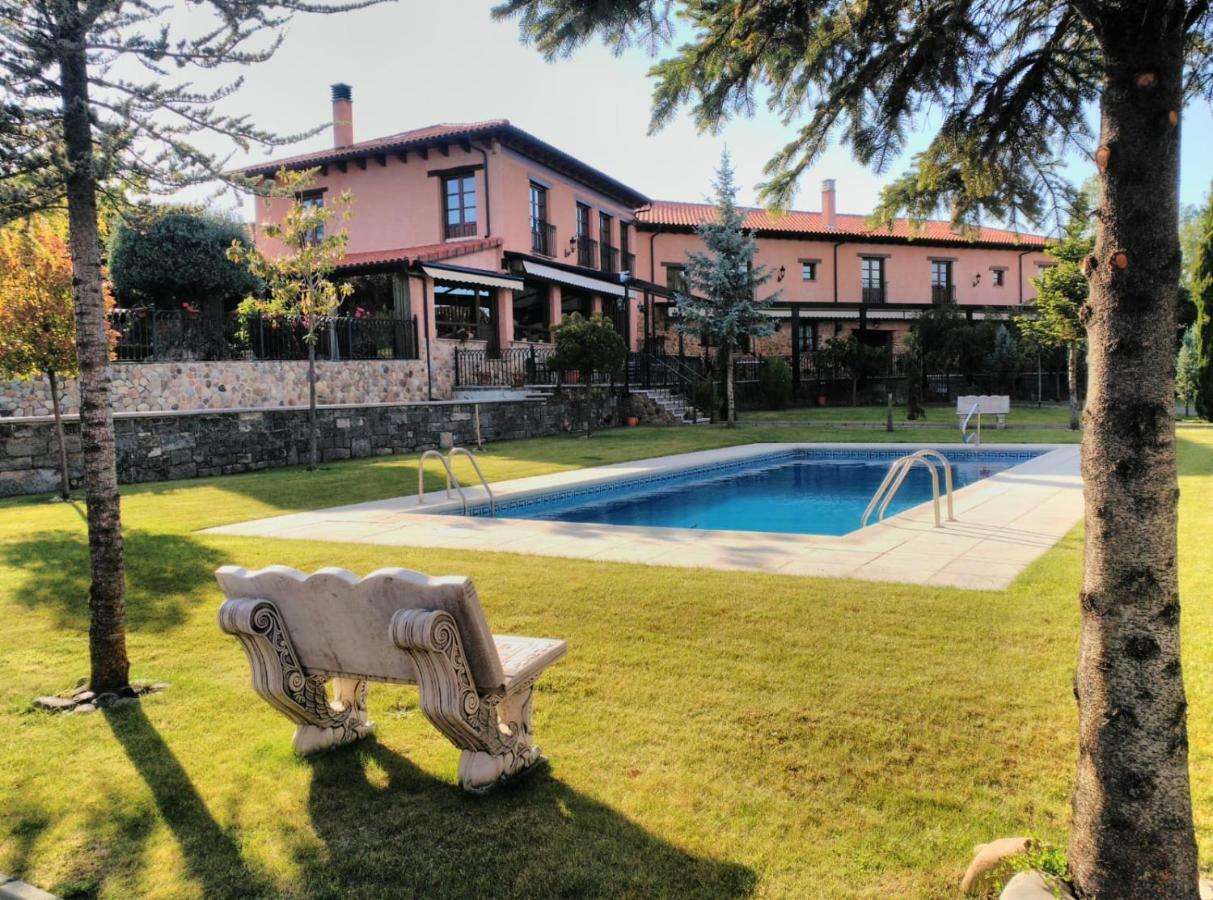 Palacio Del Conde De Rebolledo Villaviciosa de la Ribera Exterior foto